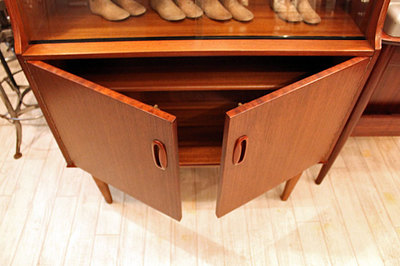 0204.portwoodcabinet7.jpg