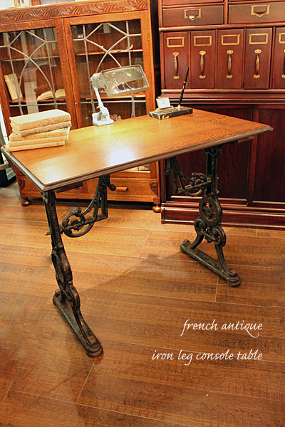1102.frenchtable.jpg