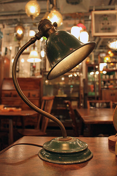 1108.castirondesklamp3.jpg