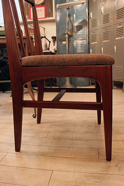 1129.teaksidechair1.jpg