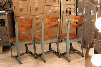 13.5.11.shabbymintblue1.jpg