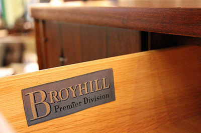 13.6.3.broyhillliving1.jpg