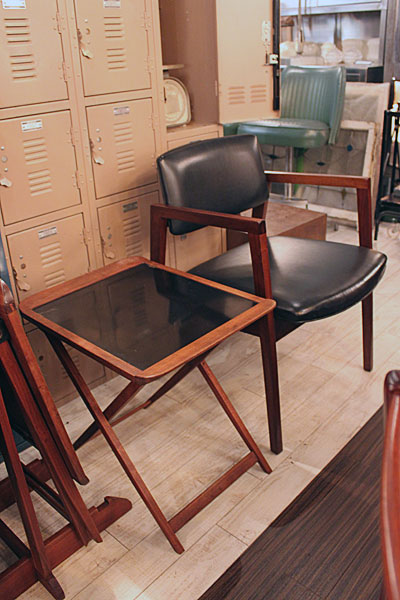 609.sidechair.blk1.jpg