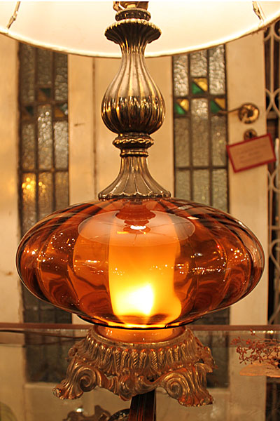 7.8.tablelamp2wayamber1.jpg