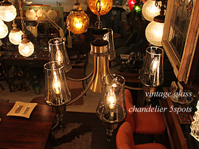 8.30.vintagechandelier5spts.jpg