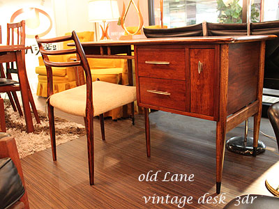 81.lanedesk2.jpg