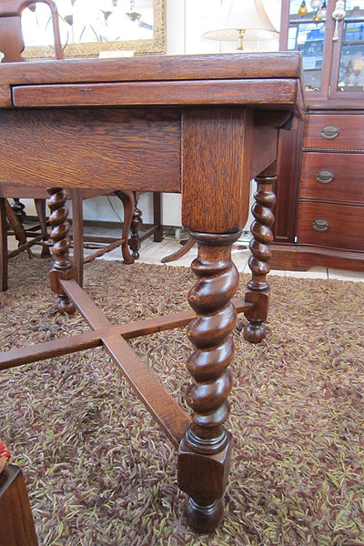 may.twistleg.drawleaftable1.jpg