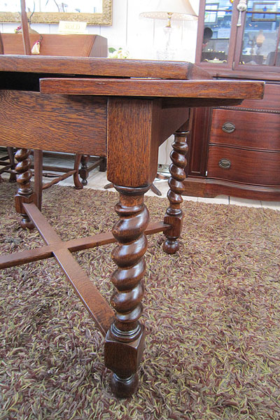 may.twistleg.drawleaftable2.jpg