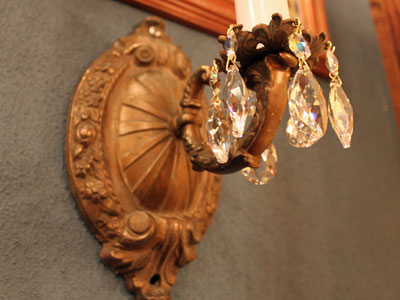 sconce1.swarovski1.jpg