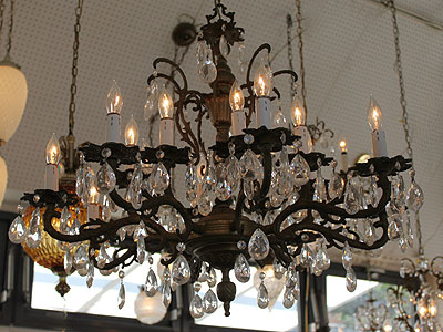 sy.16spt.chandelier.jpg
