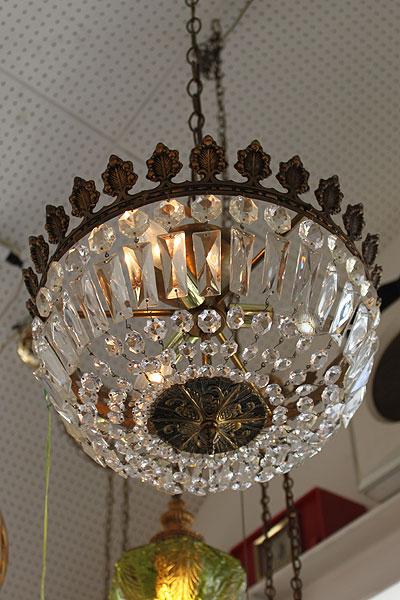 sy.artdeco.chandelier.jpg