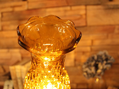 table.amberlamp3.jpg