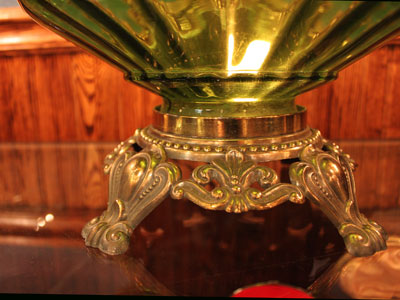table.greenglass1.jpg