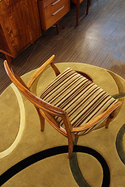 160205midcenturyarmchair_stripe3