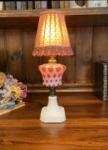 FENTON クランベリーピンクガラス　テーブルランプ|コインドット&クランベリードットシェード