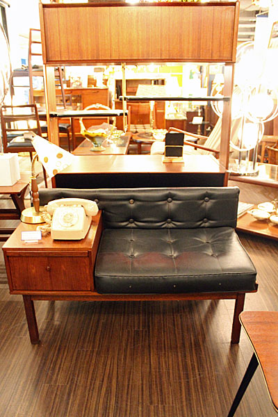 antique & Vintage furniture at's(アッツ)□ / U.K. テレフォンベンチ