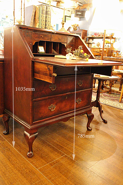 antique & Vintage furniture at's(アッツ)□ / マホガニー 英国