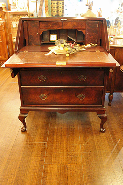 antique & Vintage furniture at's(アッツ)□ / マホガニー 英国 
