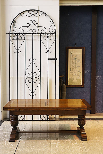 イギリスヴィンテージセンターテーブル 英国ヴィンテージ風リビングローテーブル 英国ヴィンテージ センター