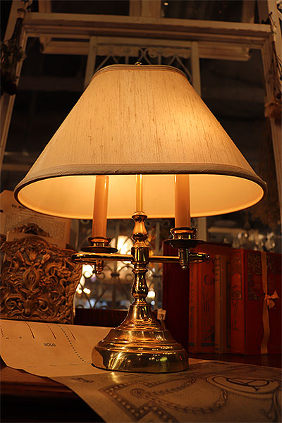 antique & Vintage furniture at's(アッツ)□ / スチューデント ランプ