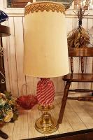 シェードの中央付近に傷あり