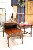 腰掛のサイドに　縦置き