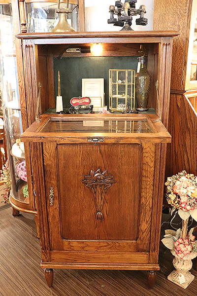 antique & Vintage furniture at's(アッツ)□ / 【鍵付き】フランス