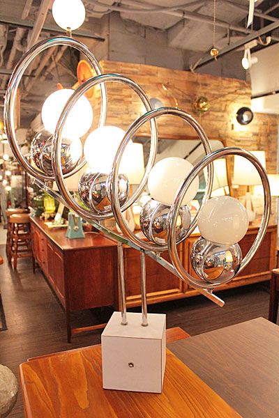 antique & Vintage furniture at's(アッツ)□ / ミッド